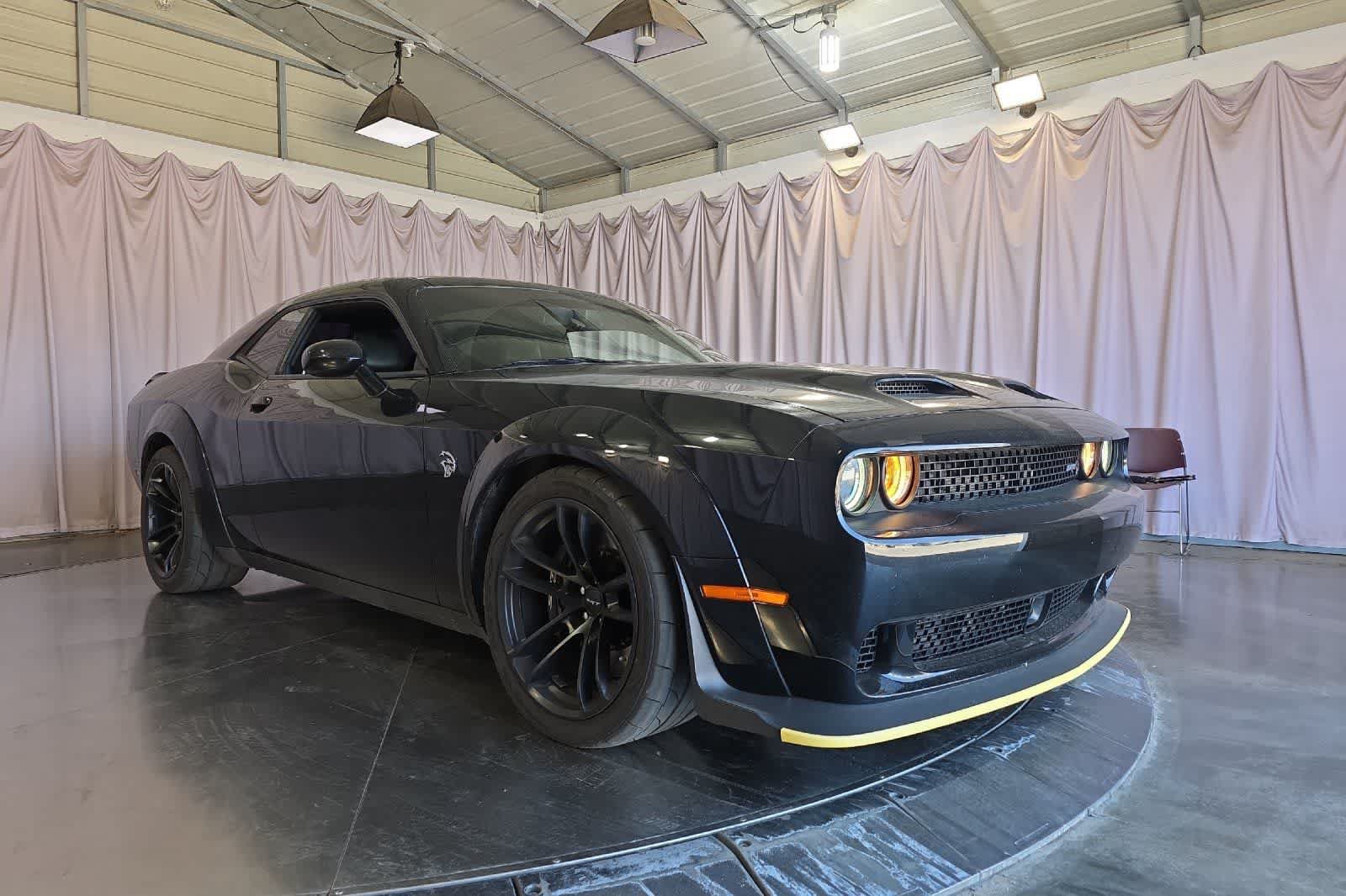 Used 2021 Dodge Challenger SRT Hellcat RWD image 10