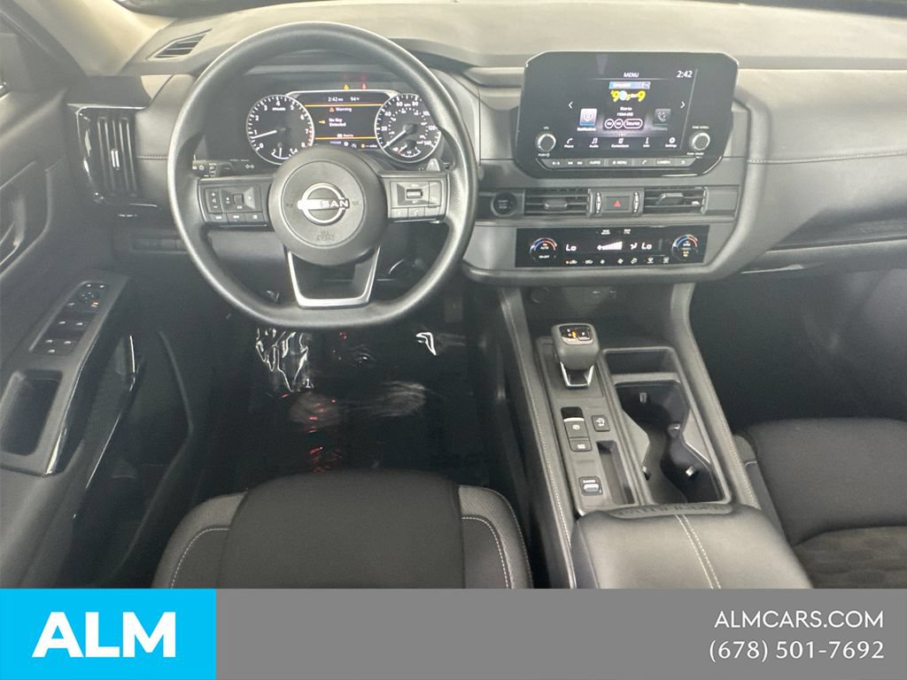 Used 2025 Nissan Pathfinder S FWD image 26