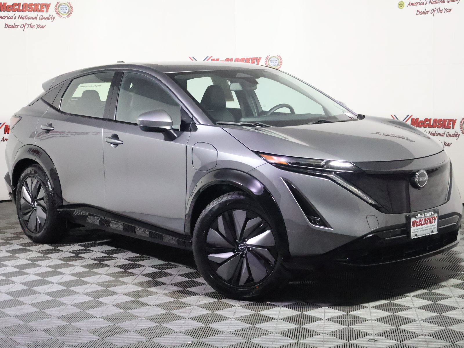 Used 2024 Nissan Ariya AWD image 2