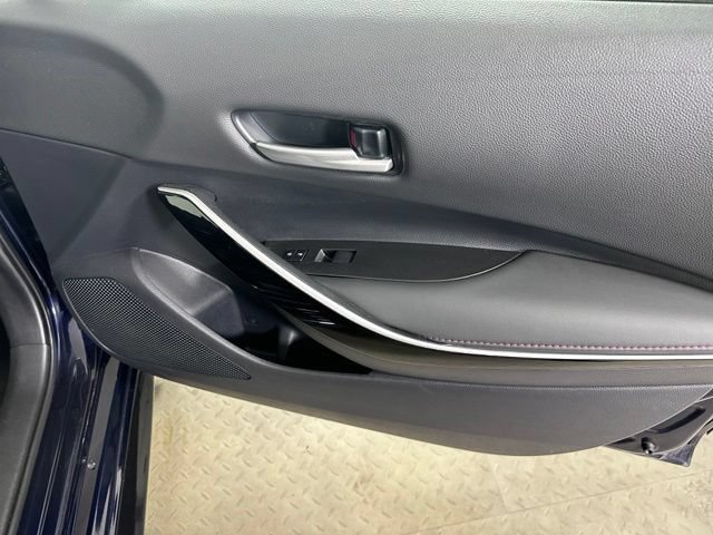 Used 2025 Toyota Corolla XSE FWD image 9