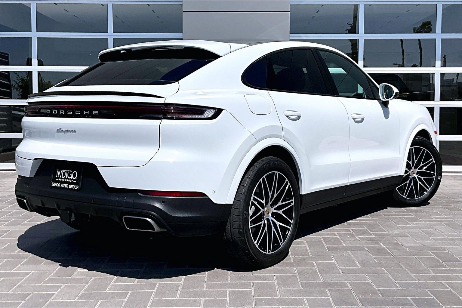 Used 2024 Porsche Cayenne Coupe AWD/4WD image 13