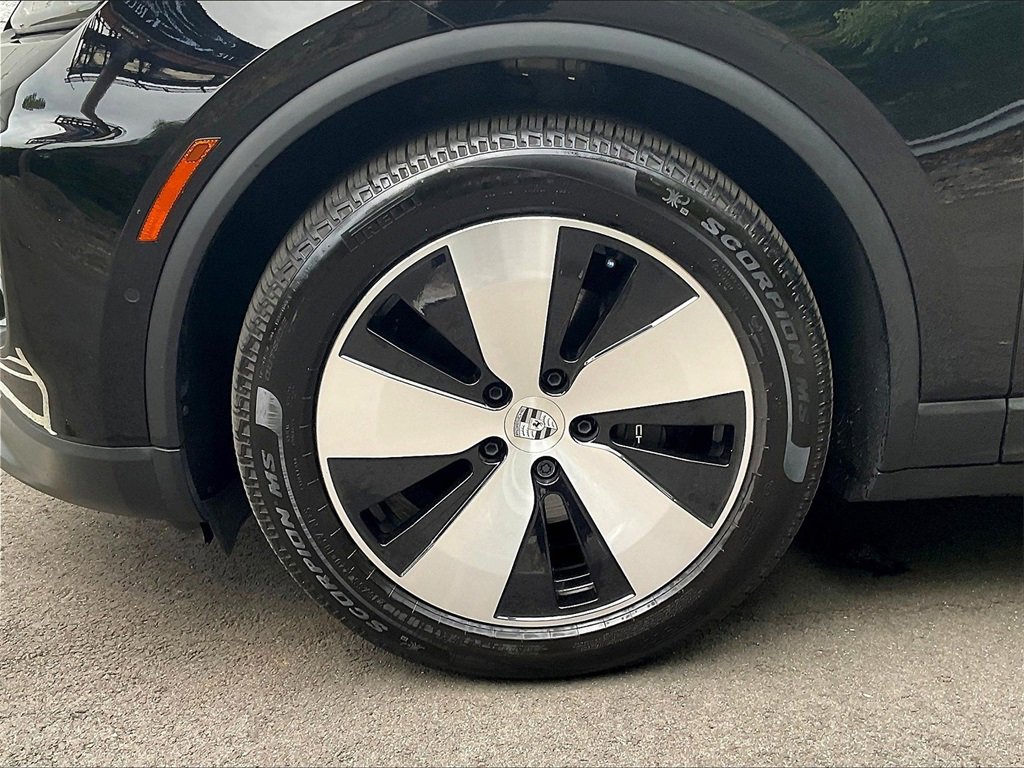 Certified 2024 Porsche Macan 4 Electric image 14