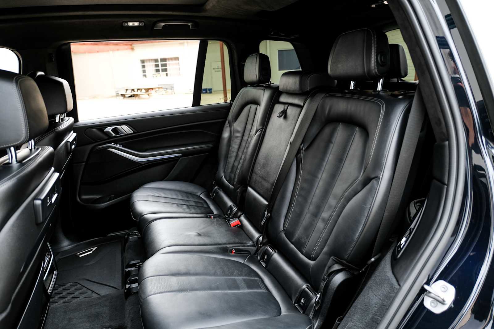 Used 2022 BMW X7 xDrive40i w/ M Sport Package image 44