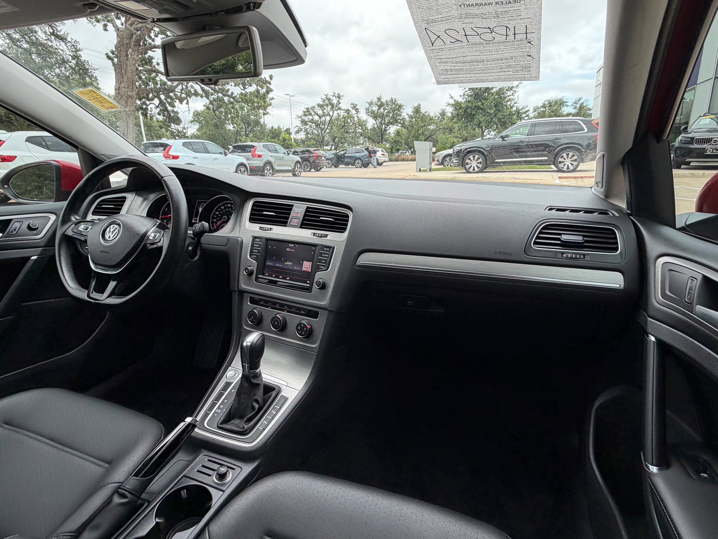 Used 2016 Volkswagen Golf SE w/ Lighting Package FWD image 13