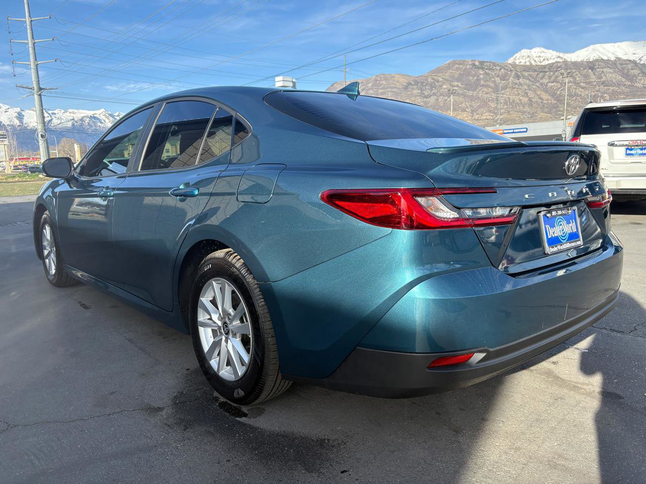 Used 2025 Toyota Camry LE image 4