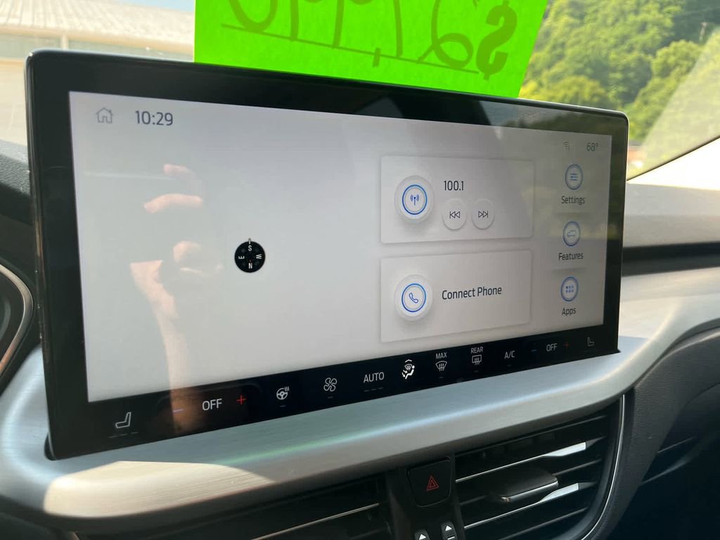 Used 2023 Ford Escape Platinum image 29