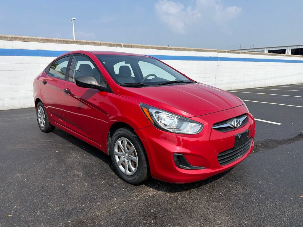 Used 2012 Hyundai Accent GLS FWD image 7