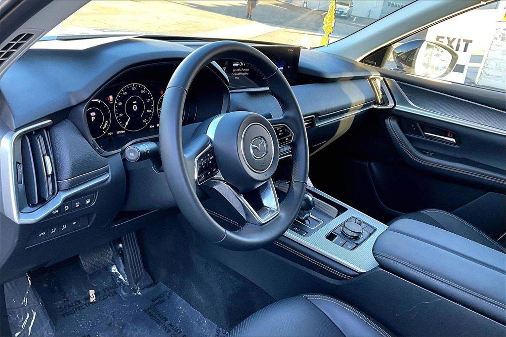 Certified 2025 MAZDA CX-70 Plug-In Hybrid w/ Premium Pkg image 9