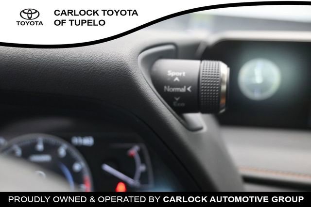 Used 2022 Lexus UX 200 w/ Accessory Package (Z1) FWD image 22