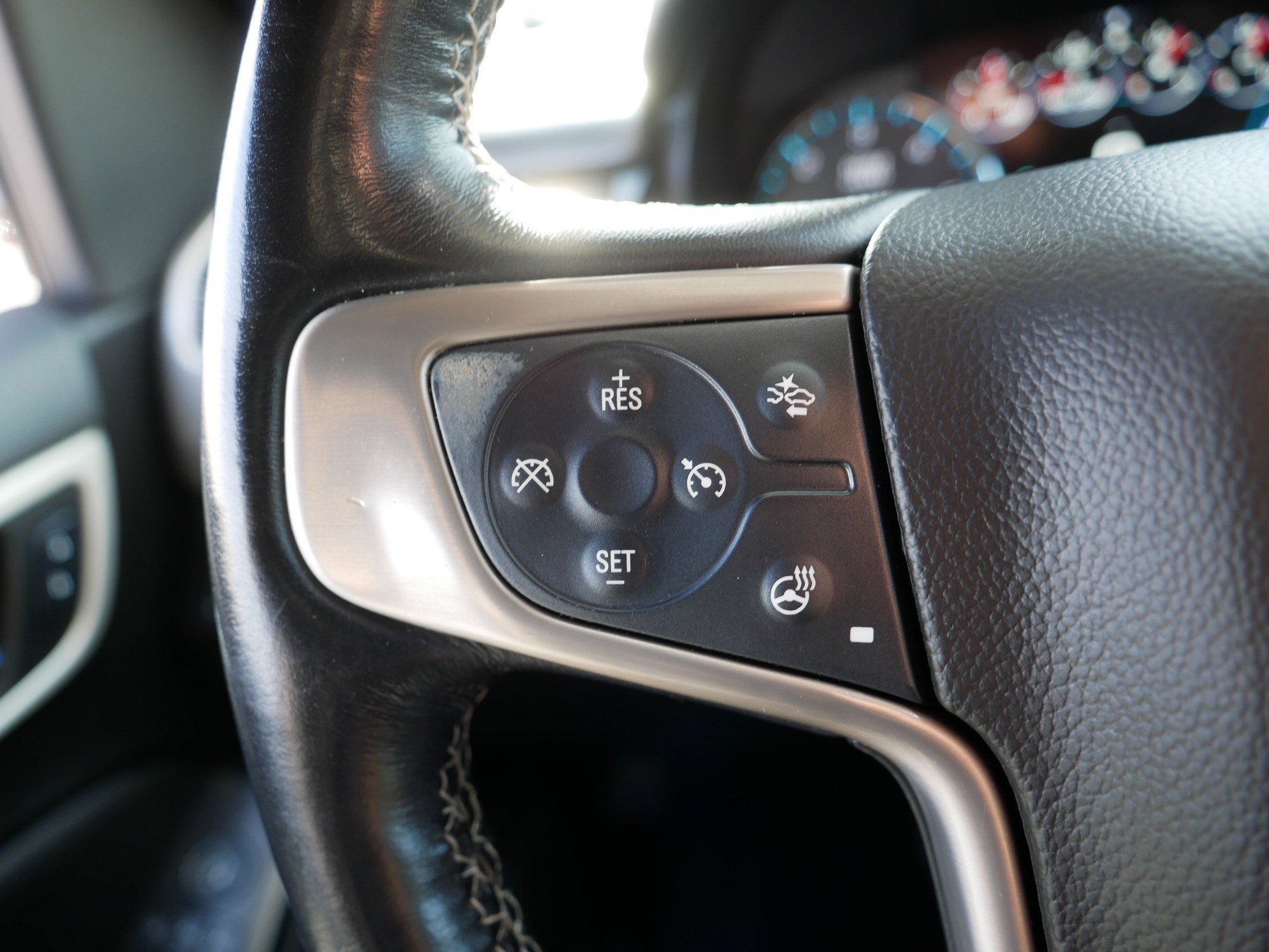 Used 2020 GMC Yukon Denali w/ Denali Premium Package image 28