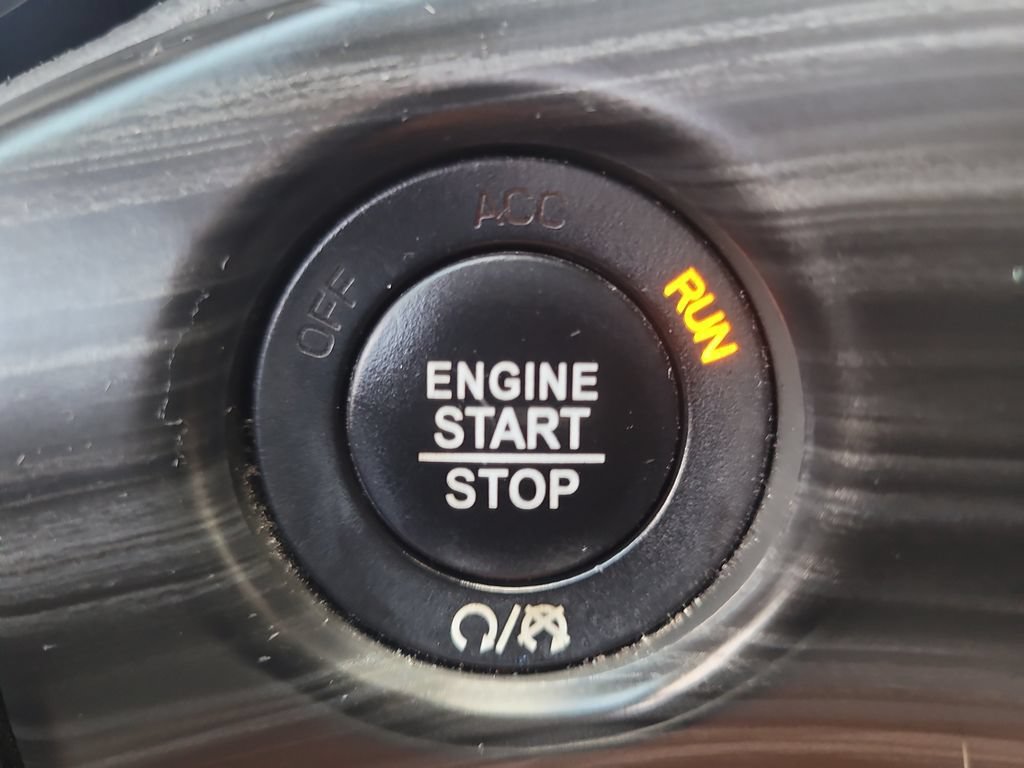 Certified 2021 Jeep Grand Cherokee Limited w/ Quick Order Package 28K 80th RWD image 32