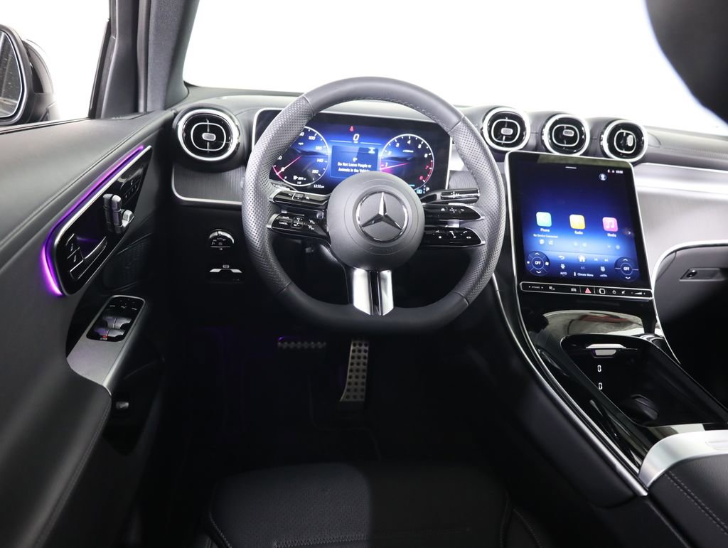 Used 2026 Mercedes-Benz GLC 300 4MATIC image 37