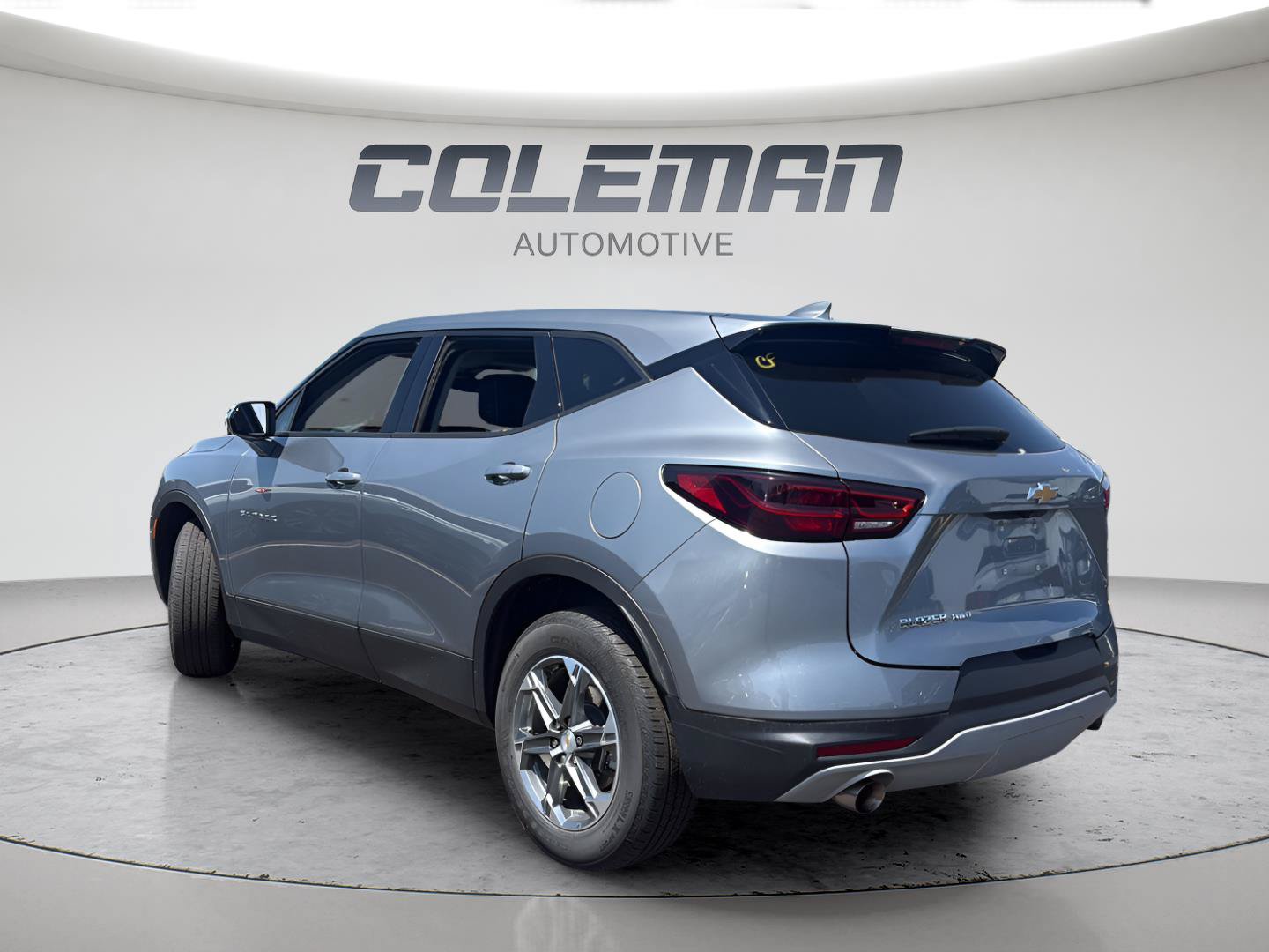 Used 2025 Chevrolet Blazer LT AWD/4WD image 3