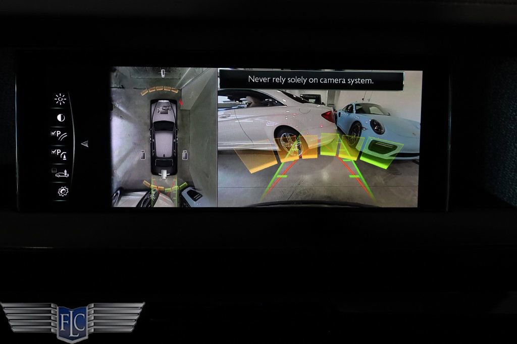 Used 2022 Rolls-Royce Phantom Sedan image 42