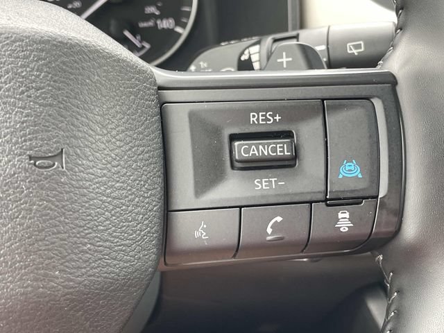 Used 2025 Nissan Rogue SV AWD/4WD image 23