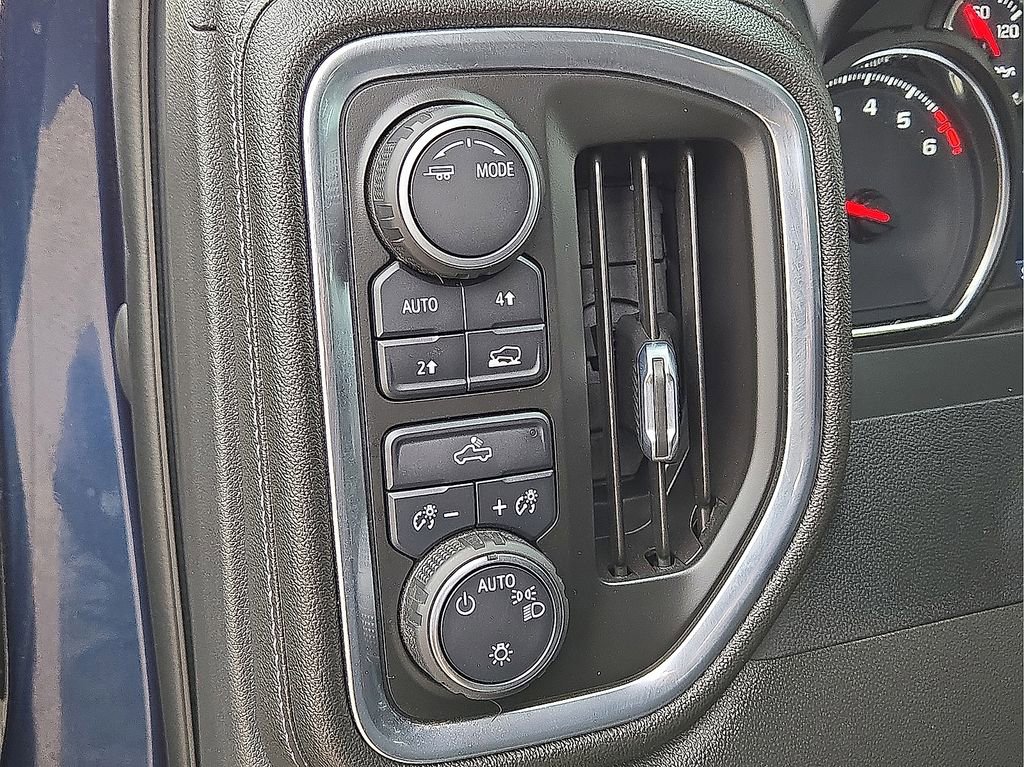 Used 2022 Chevrolet Silverado 1500 LT image 23