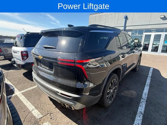Used 2025 Chevrolet Traverse LT w/ Sun and Wheel Package FWD image 5