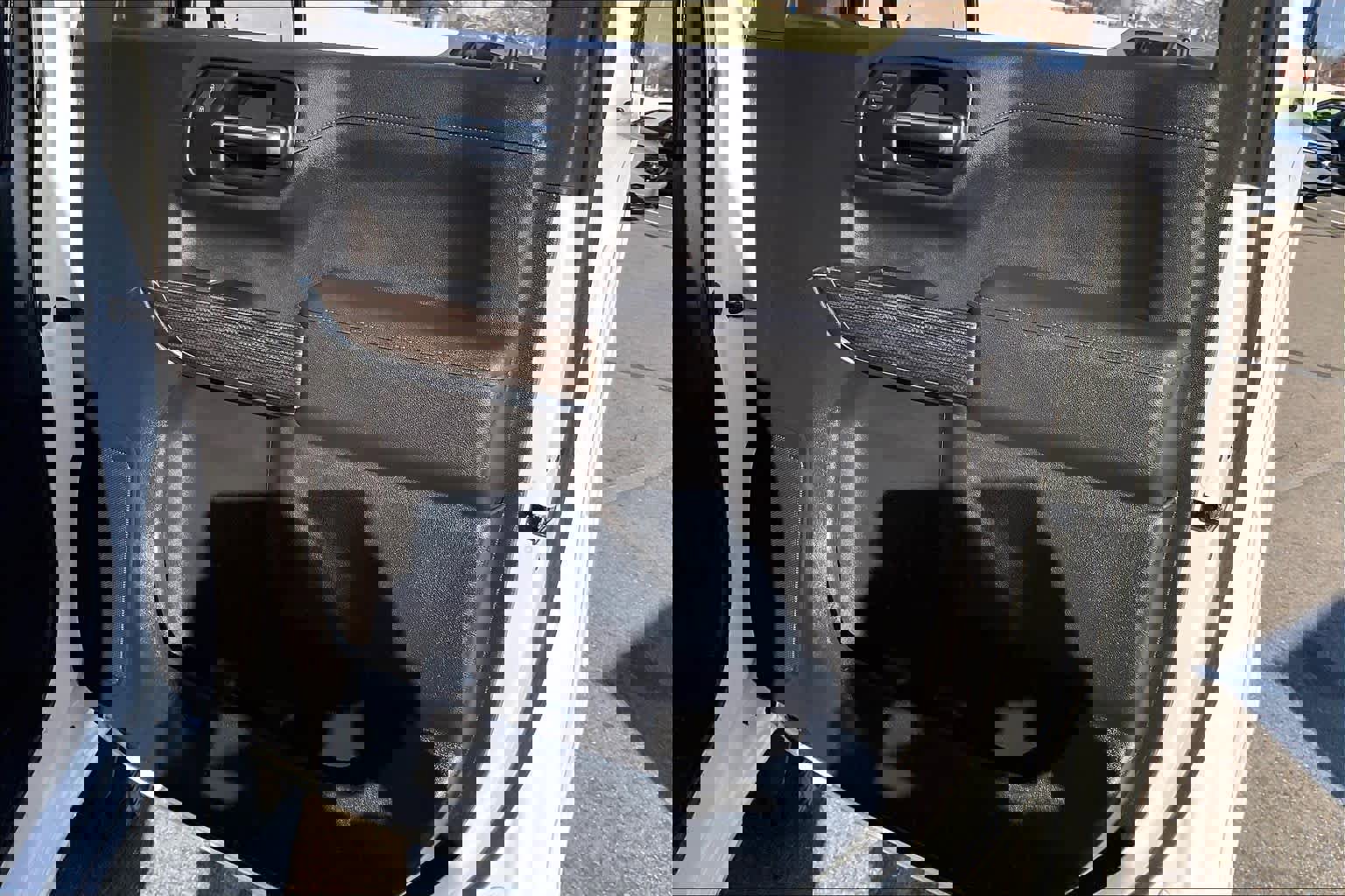 Used 2022 Chevrolet Silverado 1500 LT Trail Boss w/ Safety Package image 24