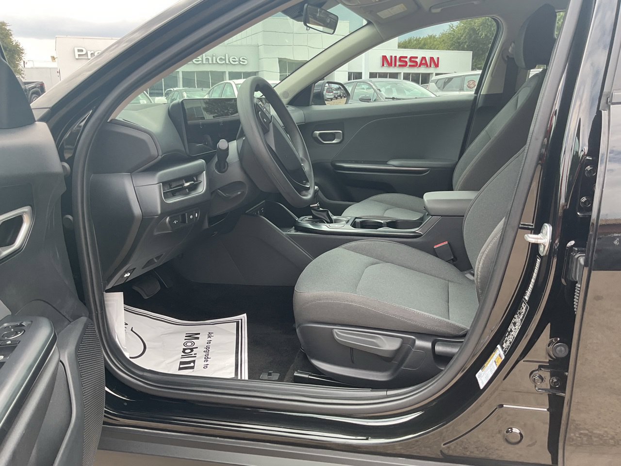 Used 2025 Kia K4 FWD image 8