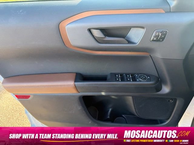 Used 2023 Ford Bronco Sport Outer Banks w/ Tech Package AWD/4WD image 9