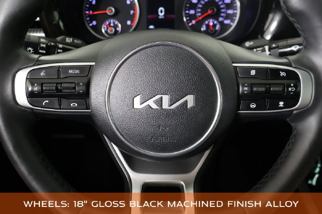 Used 2023 Kia K5 GT-Line AWD/4WD image 28