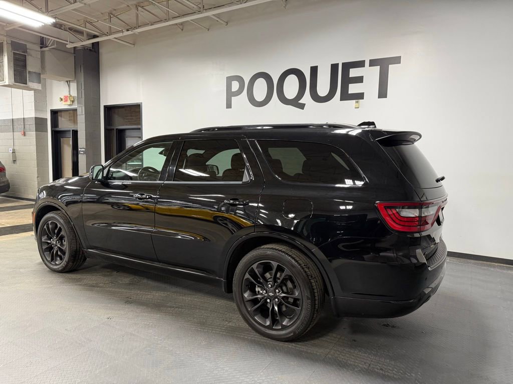 Used 2023 Dodge Durango R/T w/ Hemi Orange Plus Package AWD/4WD image 6