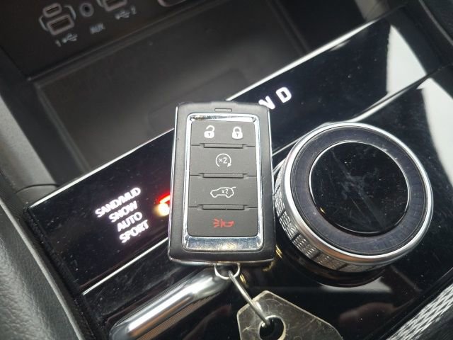 Certified 2024 Jeep Grand Cherokee Limited w/ Luxury Tech Group II AWD/4WD image 35