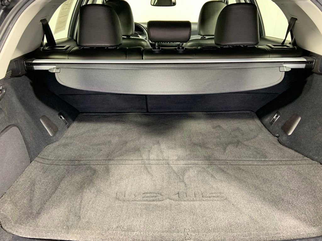 Used 2013 Lexus CT 200h w/ Premium Pkg w/Navigation FWD image 10