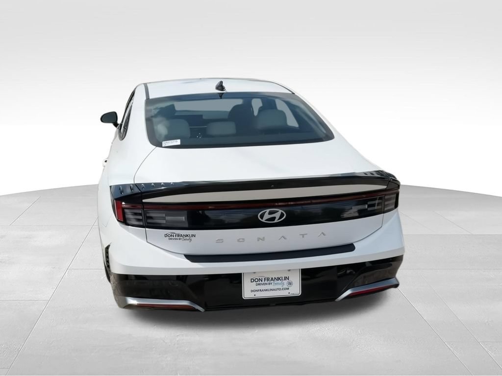 Used 2025 Hyundai Sonata SEL FWD image 7