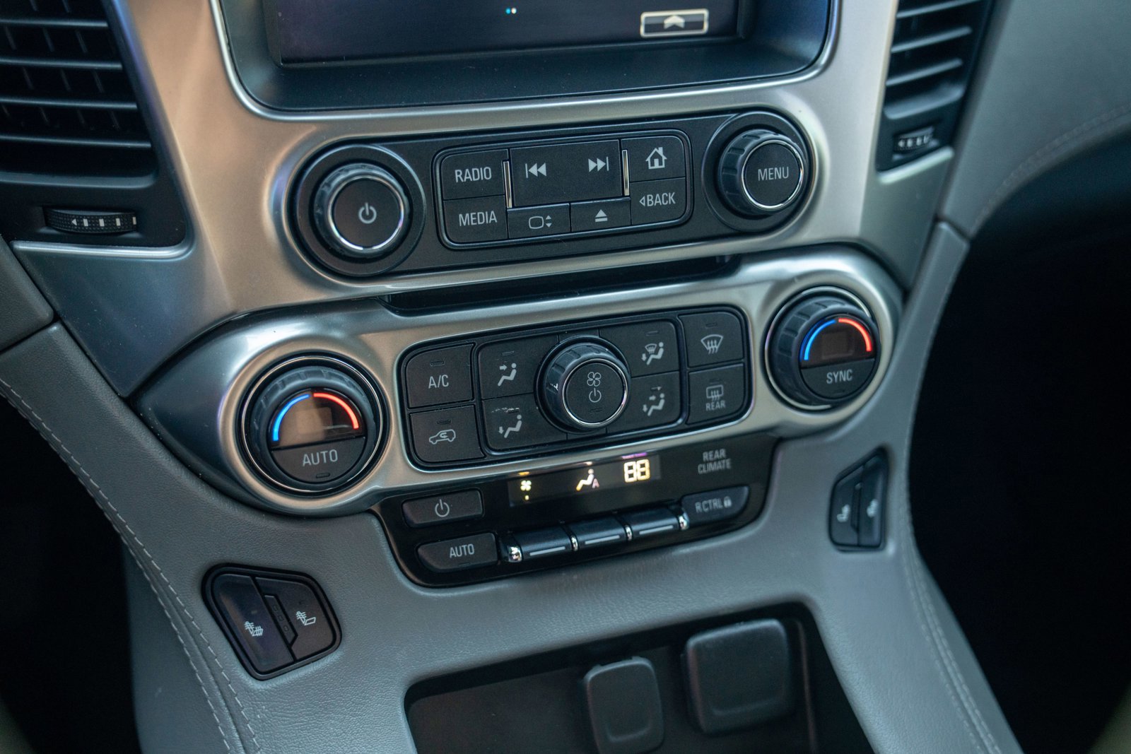 Used 2020 Chevrolet Tahoe LT image 18