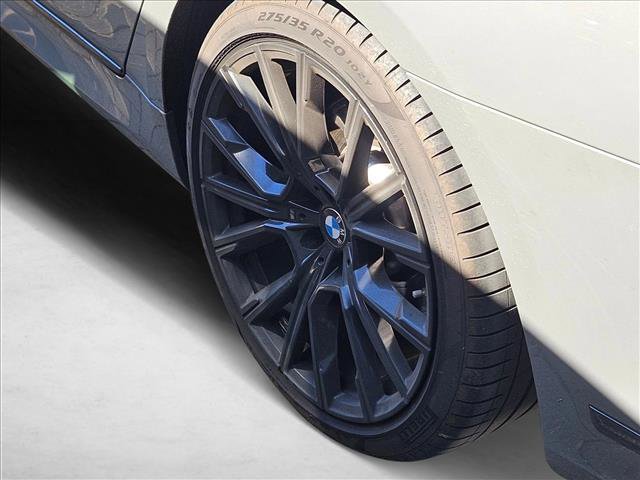 Used 2022 BMW 740i w/ M Sport Package image 11