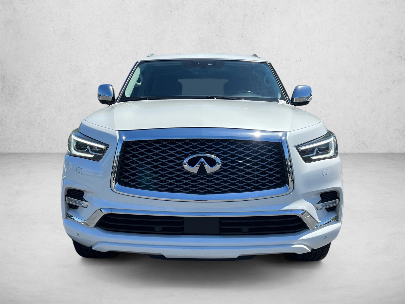 Used 2019 INFINITI QX80 Luxe w/ Proactive Package AWD/4WD image 2