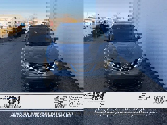 Used 2018 Nissan Rogue Sport SL w/ SL Premium Package image 5