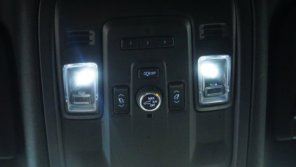 Used 2021 GMC Yukon Denali image 41