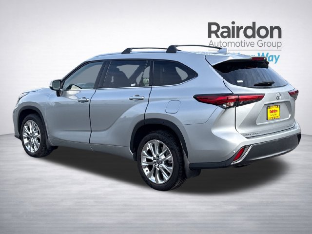 Used 2022 Toyota Highlander Limited AWD/4WD image 5
