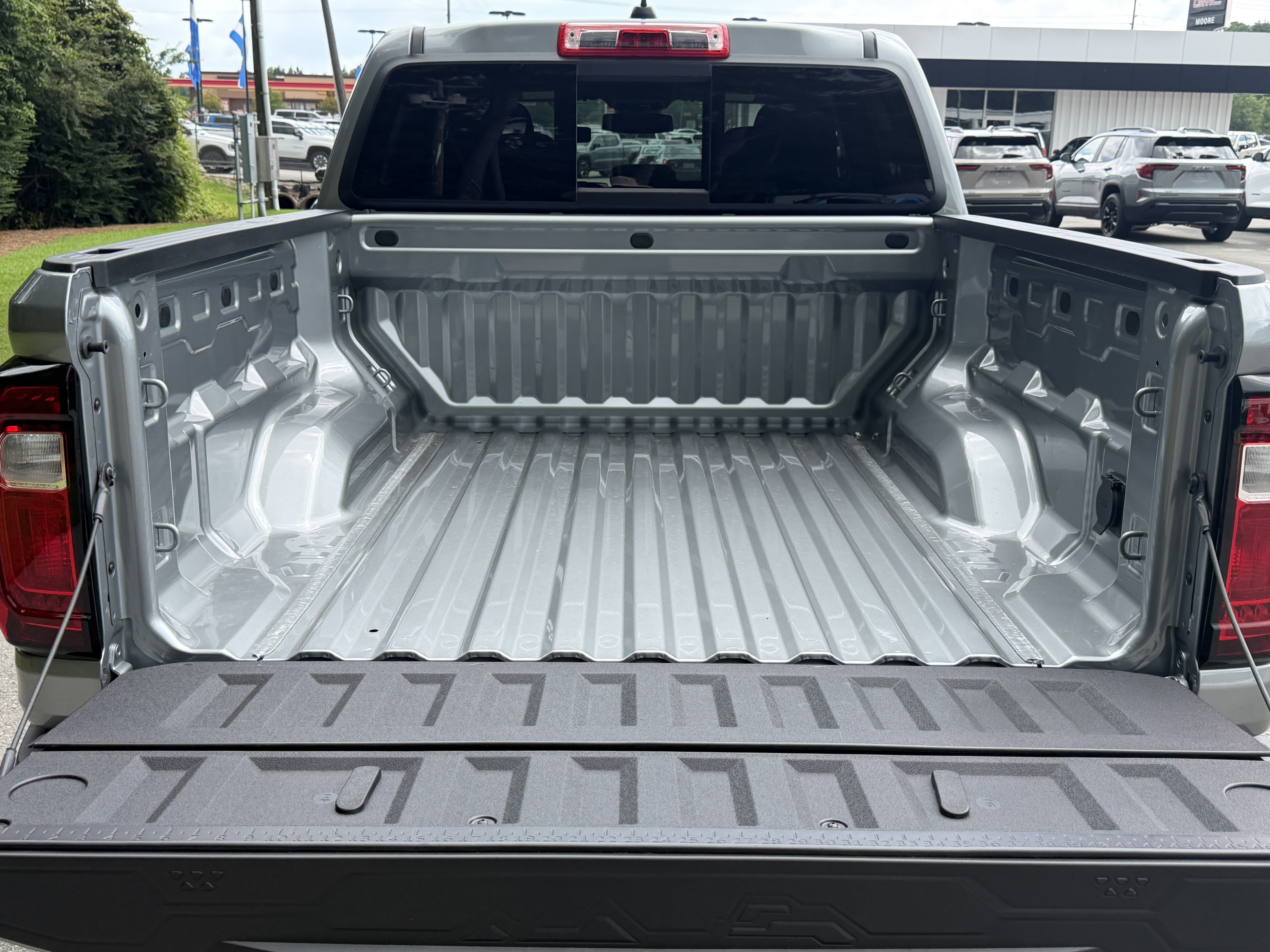New 2026 GMC Canyon Elevation w/ Convenience Package RWD image 4