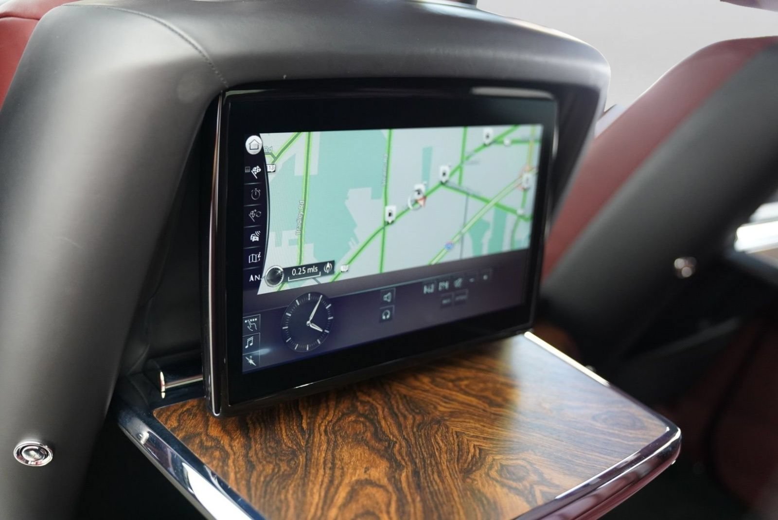 Certified 2020 Rolls-Royce Cullinan AWD/4WD image 23