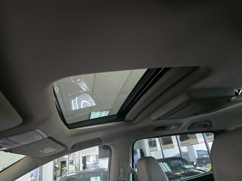 Used 2018 Honda Odyssey EX-L image 21