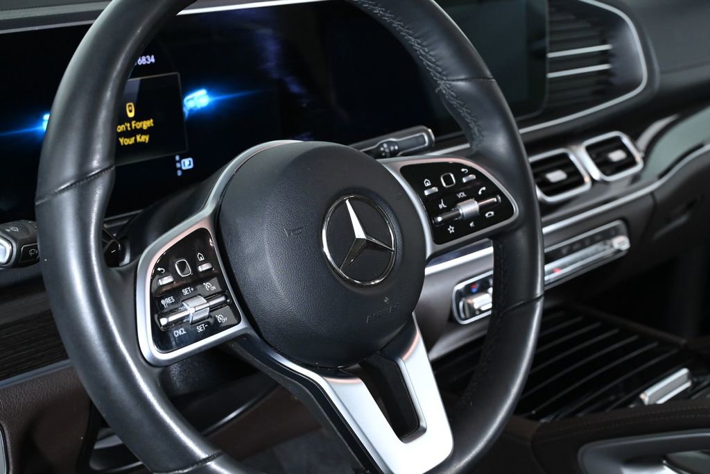 Used 2022 Mercedes-Benz GLS 450 4MATIC image 13