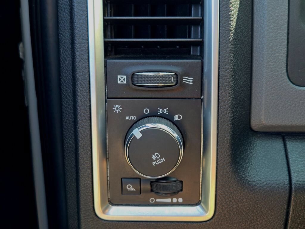 Used 2015 RAM 1500 Big Horn AWD/4WD image 30