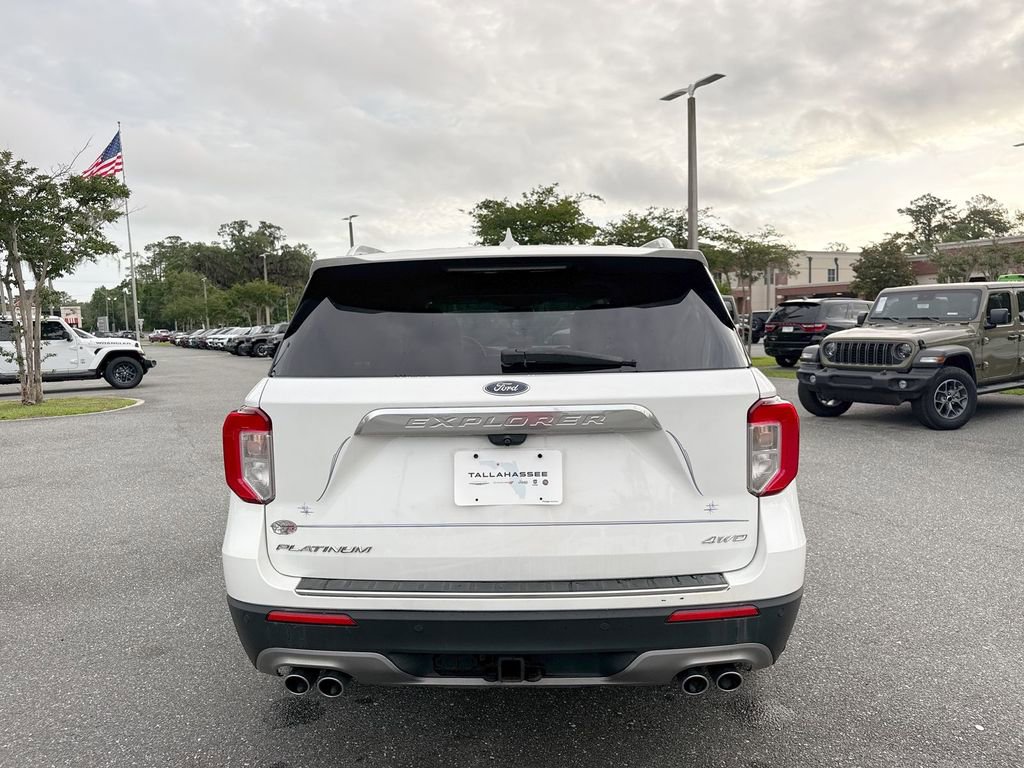 Used 2021 Ford Explorer Platinum w/ Equipment Group 601A AWD/4WD image 4