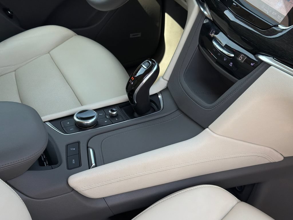 Used 2021 Cadillac XT6 Premium Luxury AWD/4WD image 20