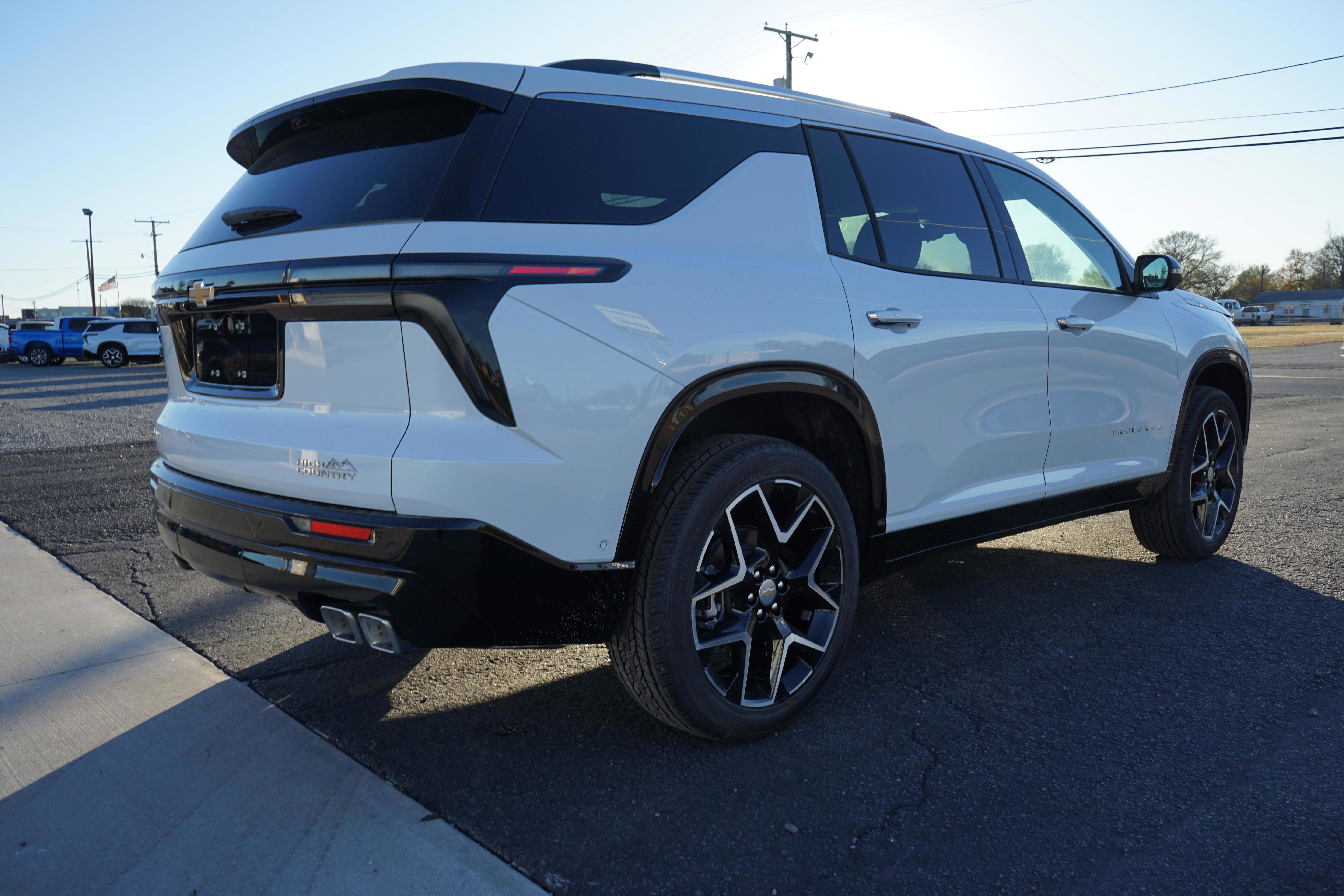 New 2026 Chevrolet Traverse High Country image 5