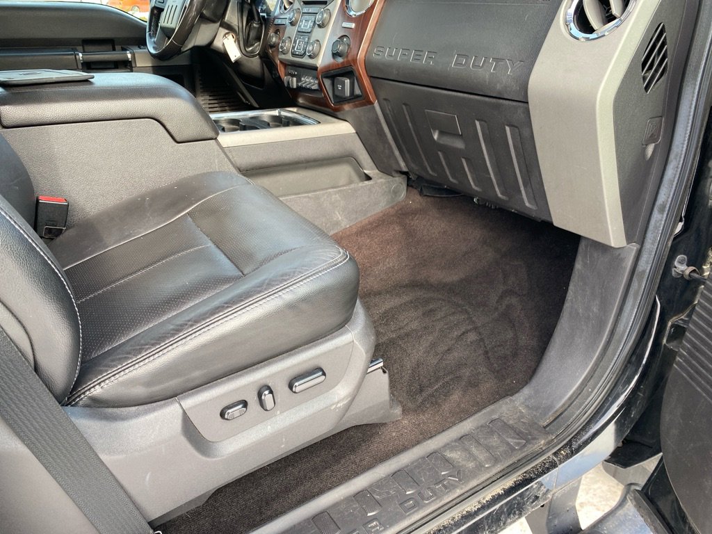 Used 2016 Ford F250 Lariat w/ Lariat Ultimate Package image 28