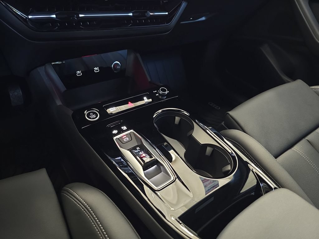 New 2027 Audi Q6 e-tron Premium Plus AWD/4WD image 24