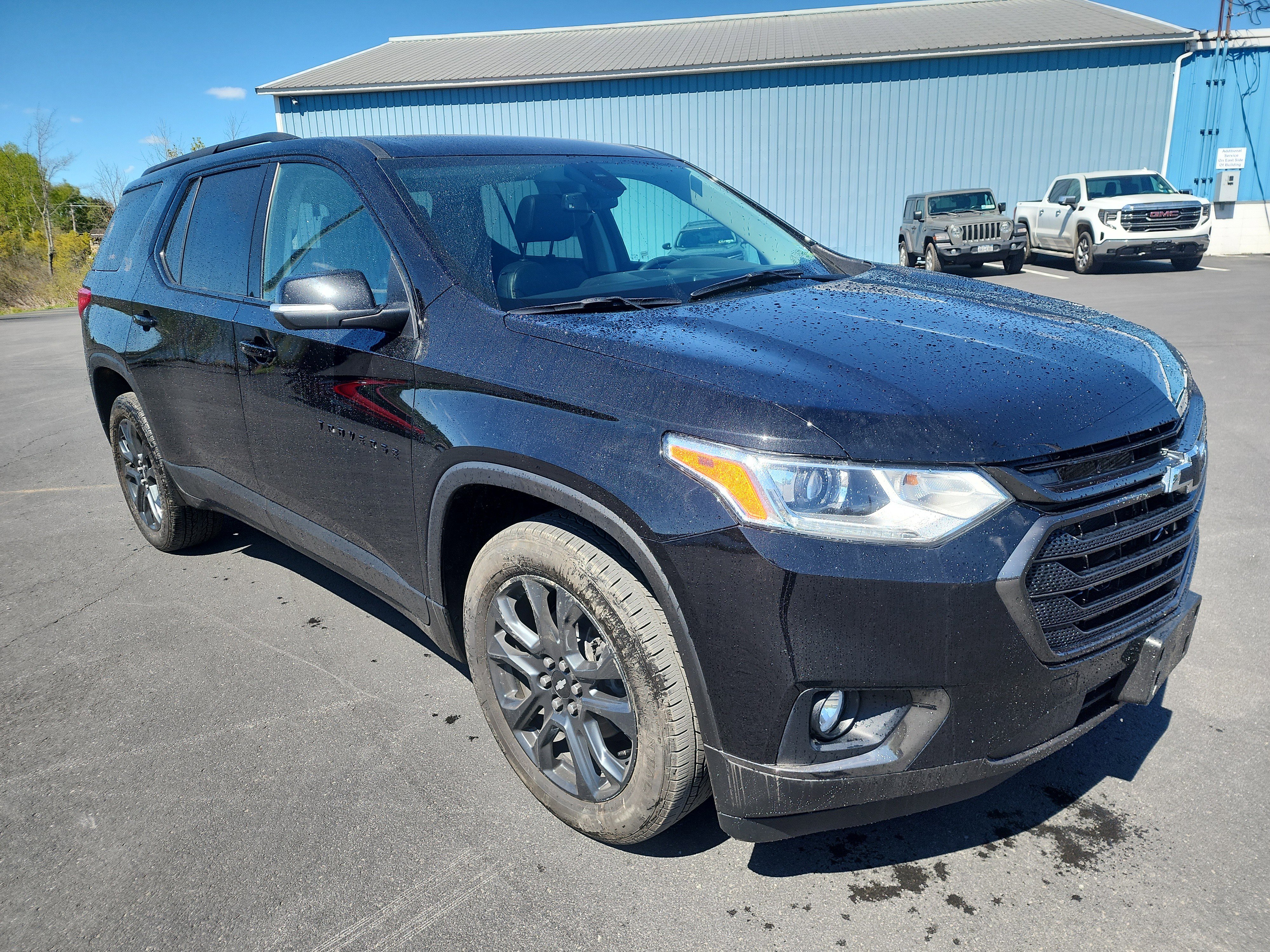 Certified 2021 Chevrolet Traverse RS w/ LPO, Floor Liner Package AWD/4WD image 2