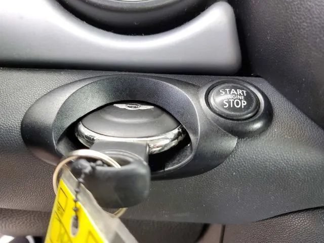 Used 2009 MINI Cooper Hardtop FWD image 19