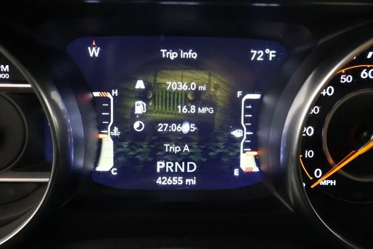 Used 2022 Jeep Wrangler Unlimited Sport AWD/4WD image 22