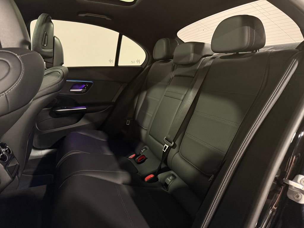 Used 2024 Mercedes-Benz C 300 Sedan image 27