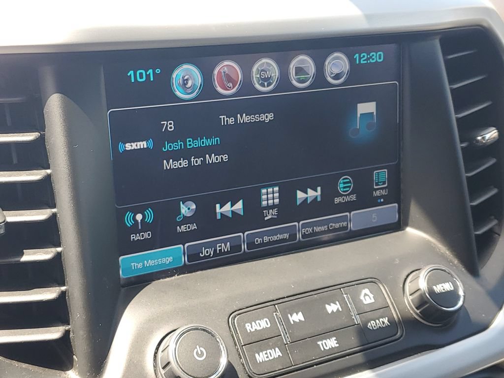 Used 2017 GMC Acadia SLT FWD image 27